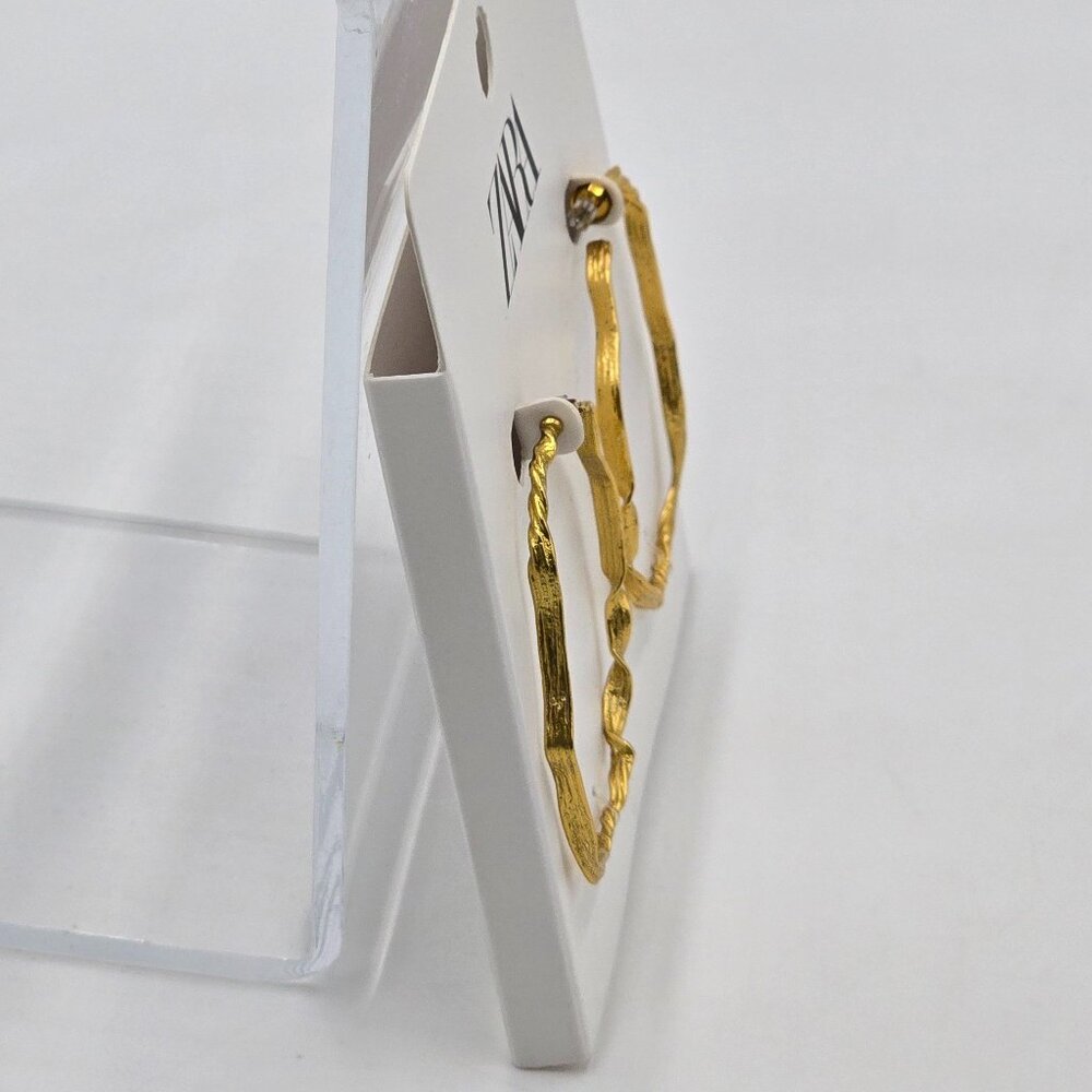 Zara - Large Gold Twisted Open Hoop Earrings - NWT - Picture 3 of 15